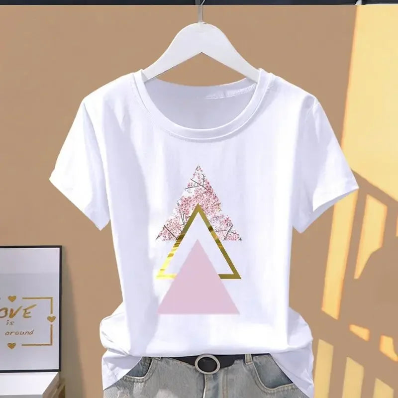 Adovine™ Women’s Floral Graphic Tee